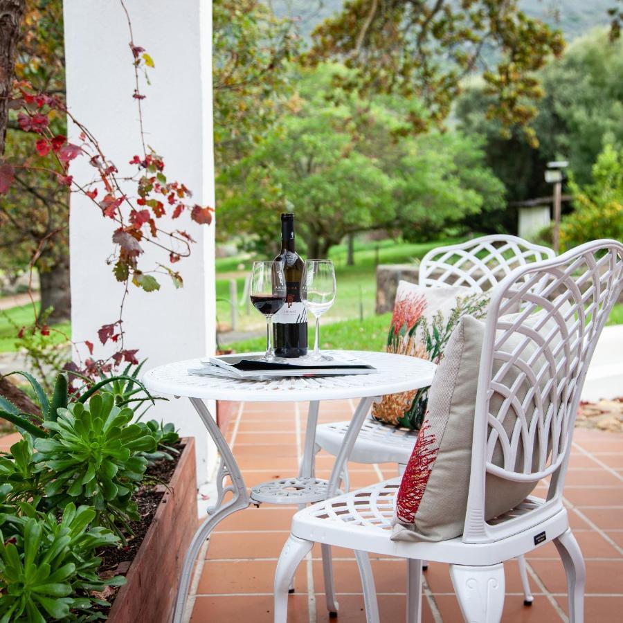 Bed and Breakfast Ayama Wine Farm - Manor House Веллингтон Экстерьер фото